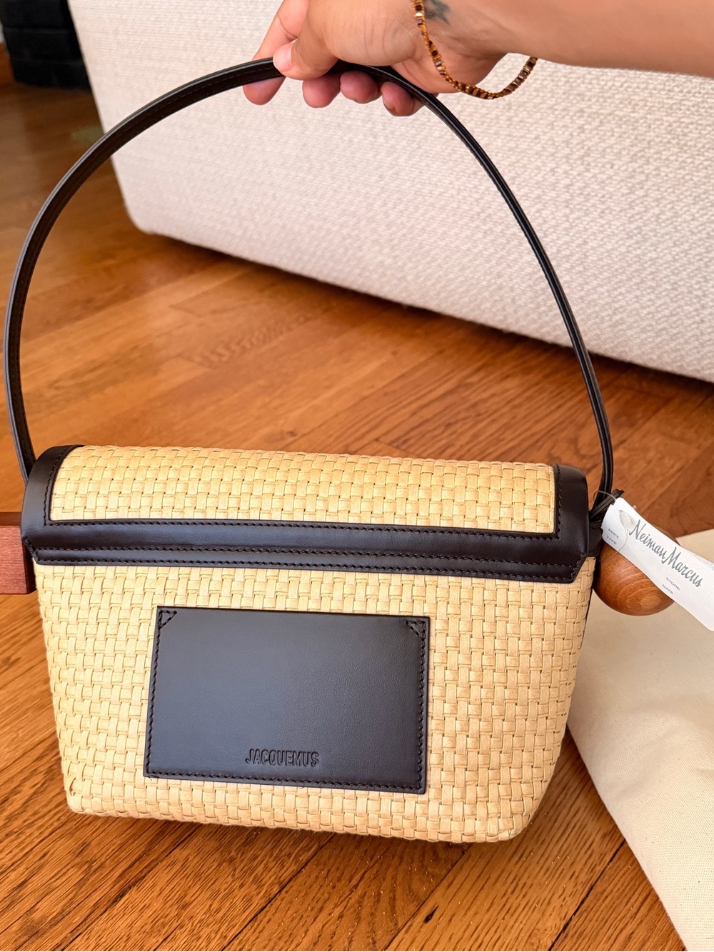 JACQUEMUS Rond carré shoulder bag in neautral - Picture 5 of 8